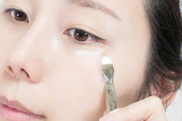 600x400 (4) Kem dưỡng mắt Cheongidan radiant regenerating eye cream